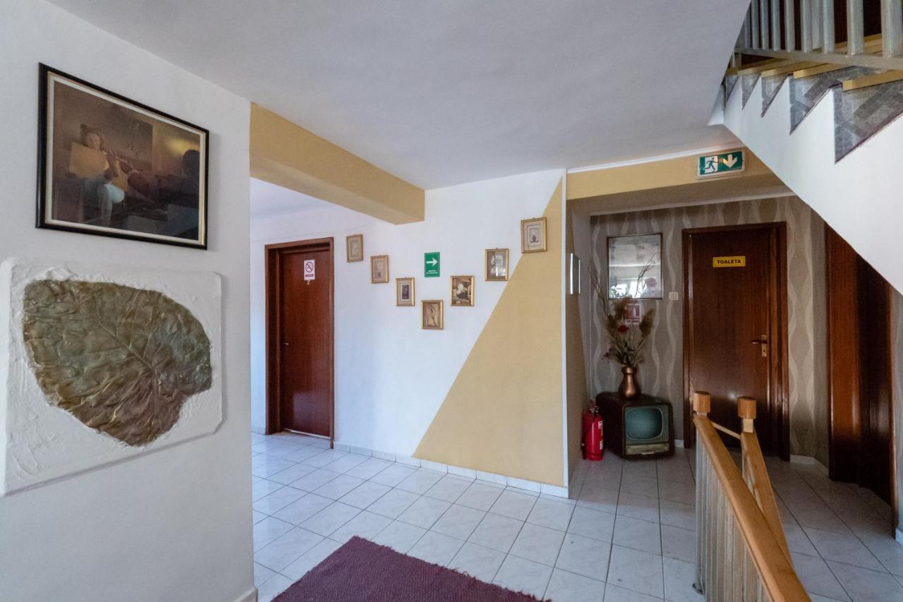 Pension Motanul Galanton Snagov Exterior photo