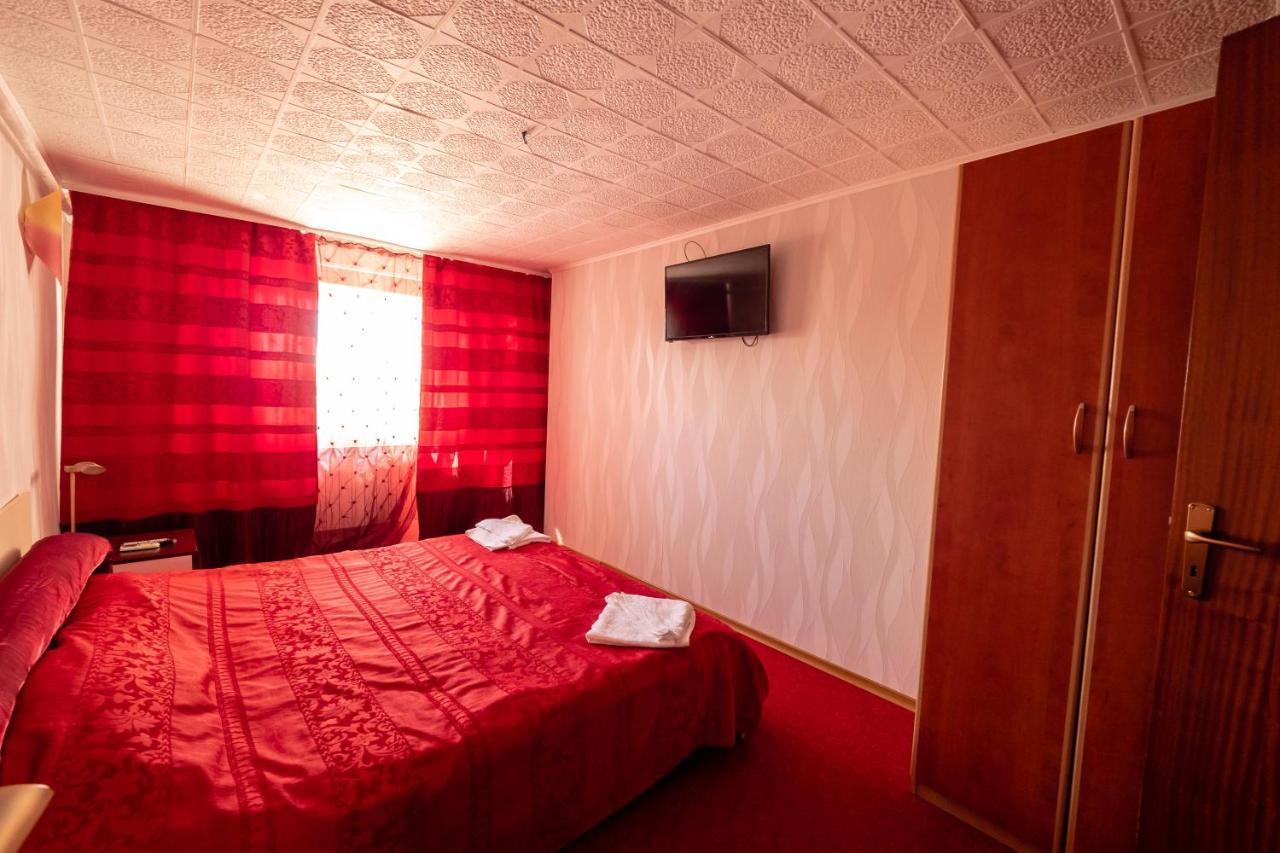 Pension Motanul Galanton Snagov Exterior photo