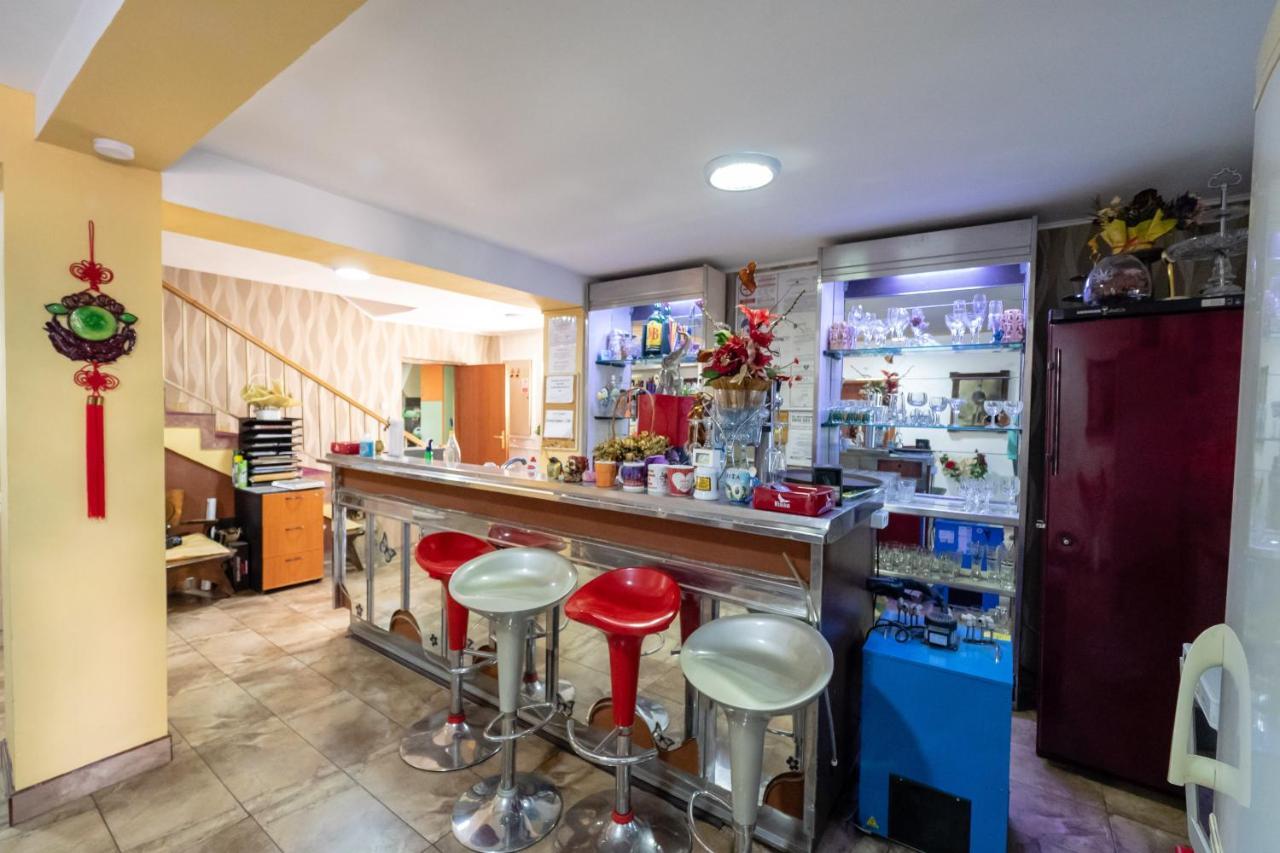 Pension Motanul Galanton Snagov Exterior photo