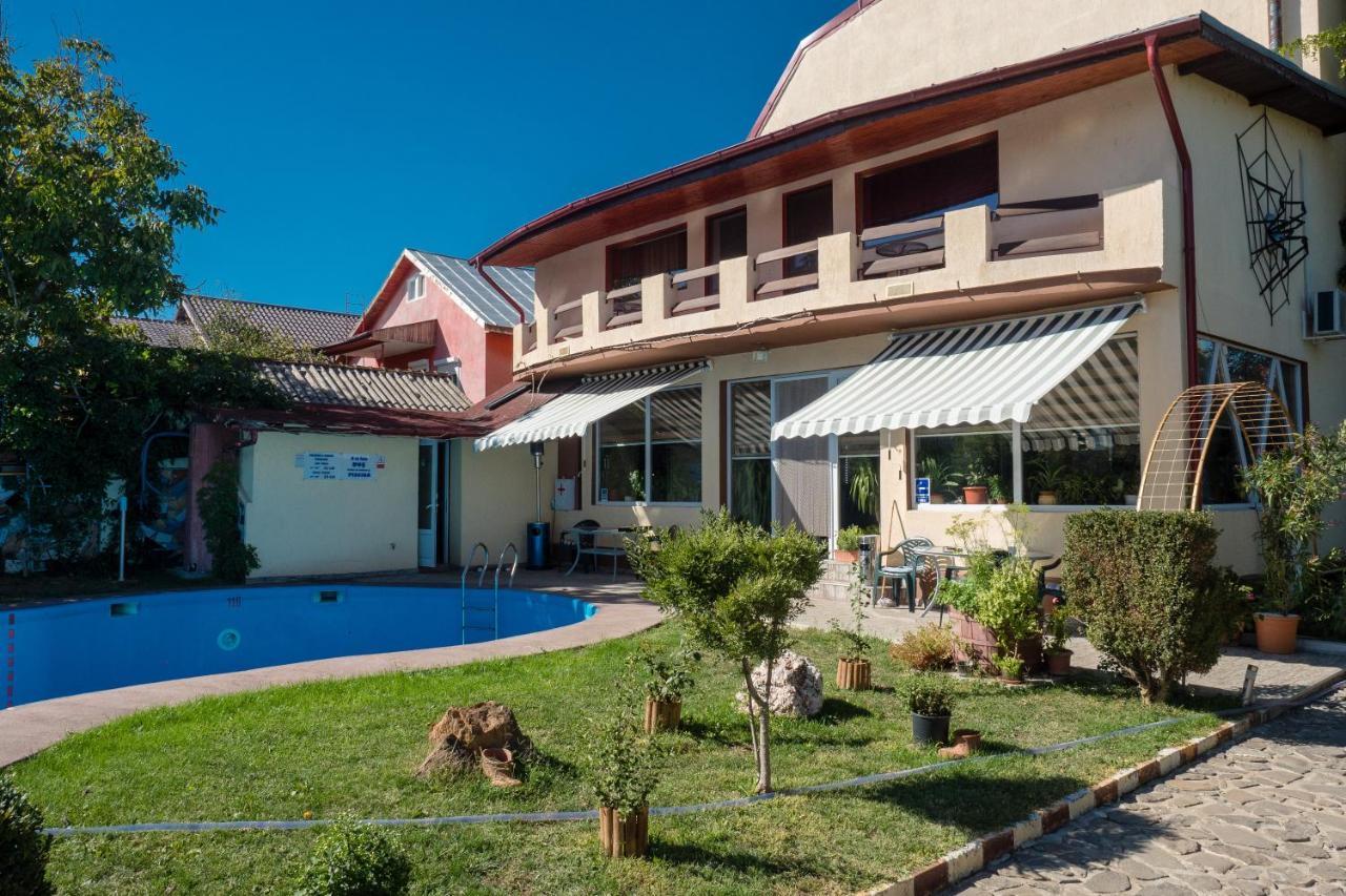 Pension Motanul Galanton Snagov Exterior photo